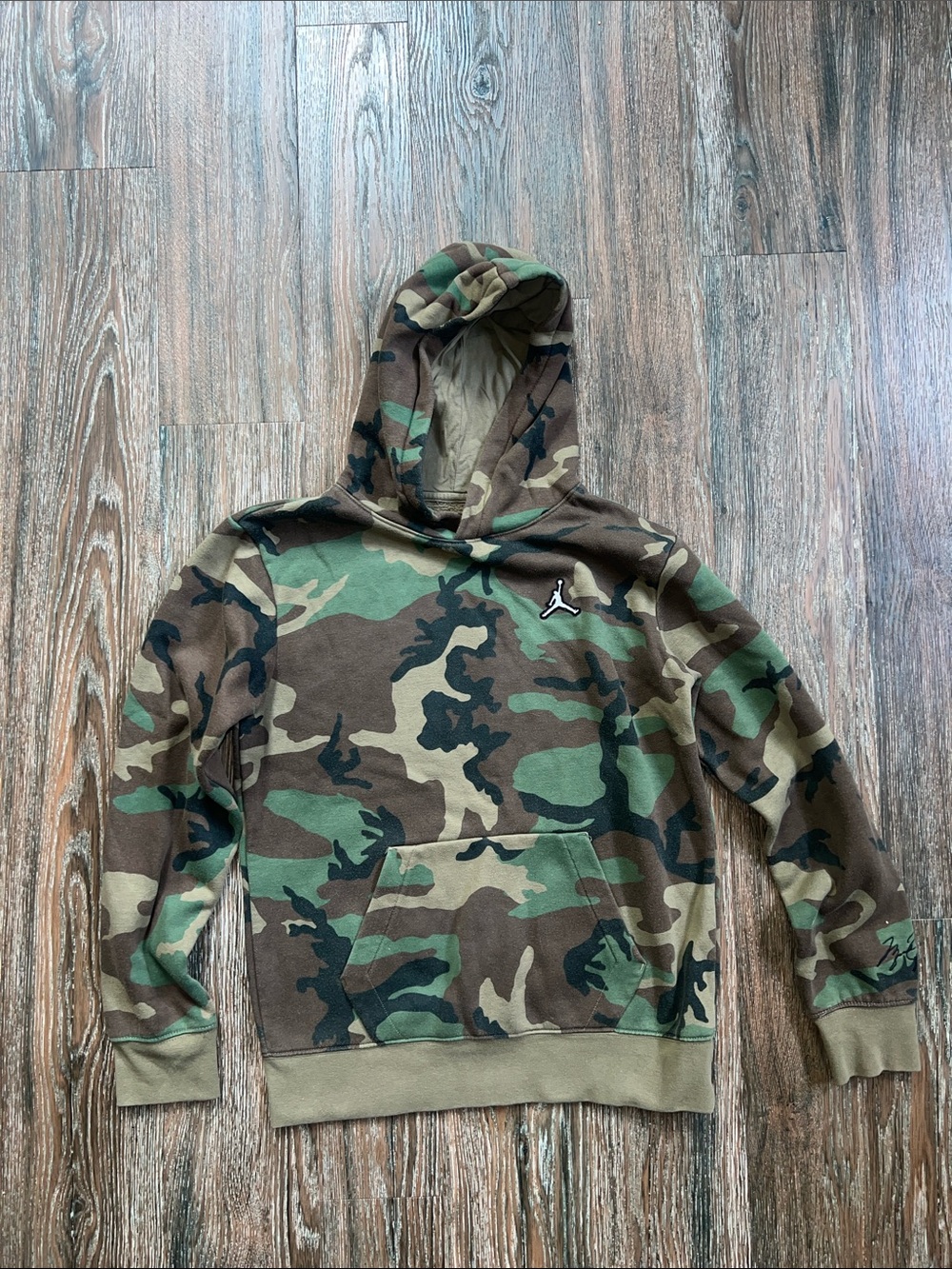 Jordan Boys XL Camo Hooded Sweatshirt